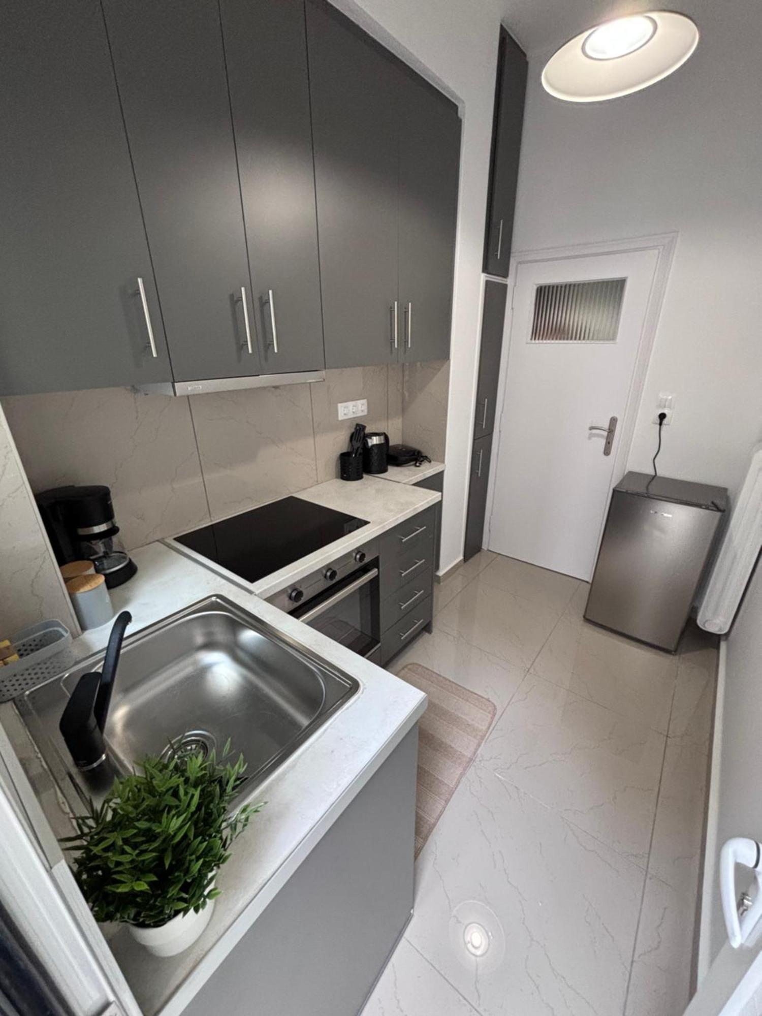 Cozy Apartment In The Heart Of Atény Exteriér fotografie