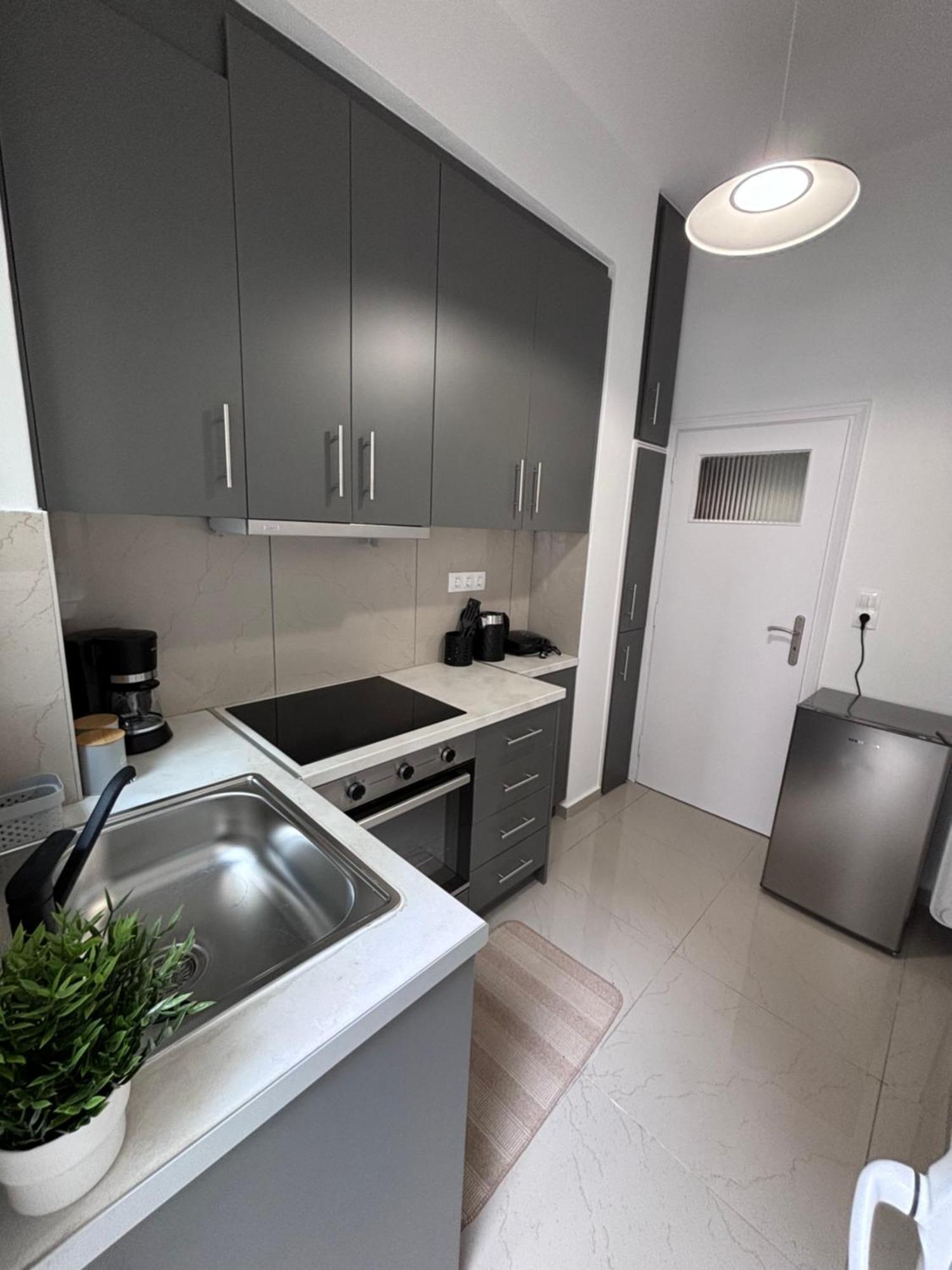Cozy Apartment In The Heart Of Atény Exteriér fotografie