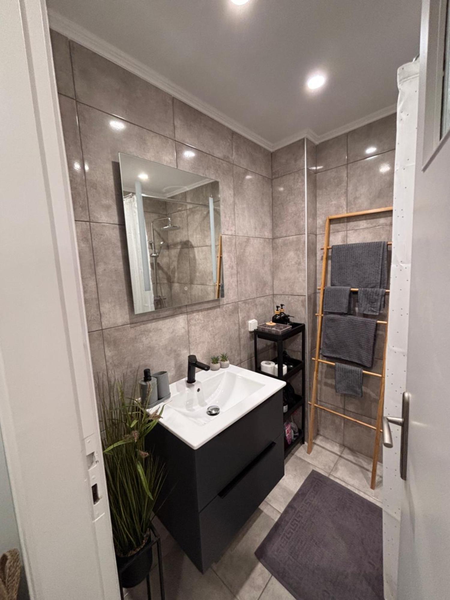 Cozy Apartment In The Heart Of Atény Exteriér fotografie